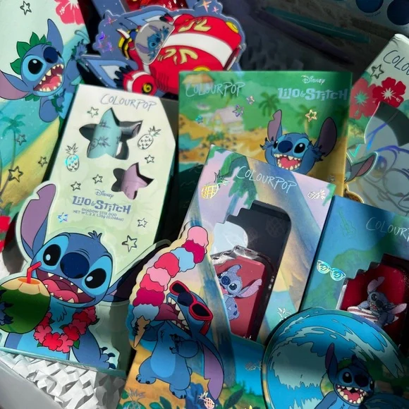 Colourpop x Lilo & Stitch - Picture 2 of 5